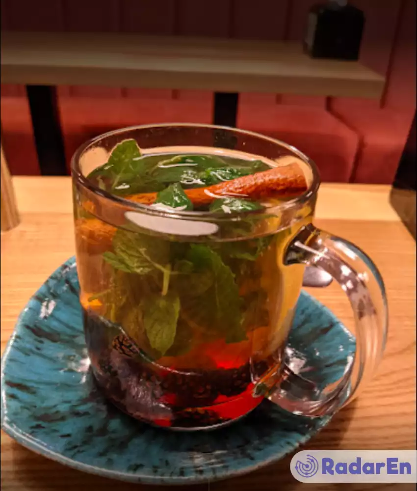 Кафе Eat Me Cafe - Ужгород на RadarEn (РадарЕн)