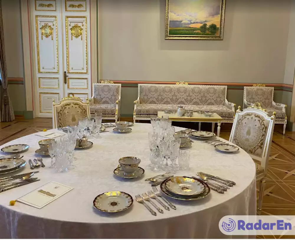 Маріїнський палац   - Київ на RadarEn (РадарЕн)